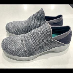 YOU by Sketchers women’s shoes
